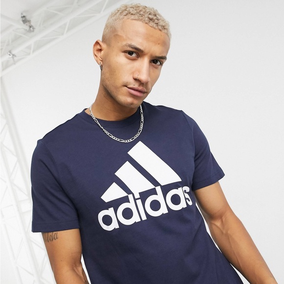 NWT Men Size Medium Adidas Short Sleeve Tee With Logo Print 100% Cotton In Navy - Picture 3 of 11
